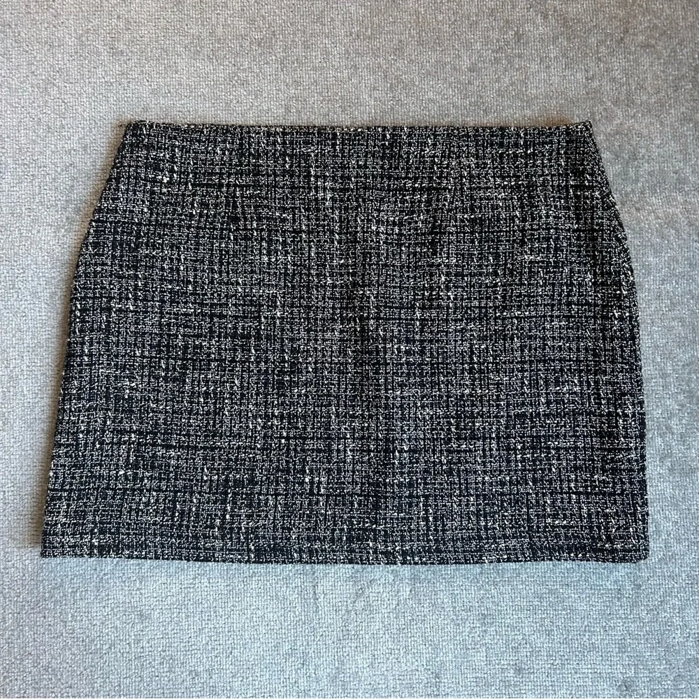 Lauren Ralph Lauren Women’s Black and White Bouclé Pencil Miniskirt, Size 18W